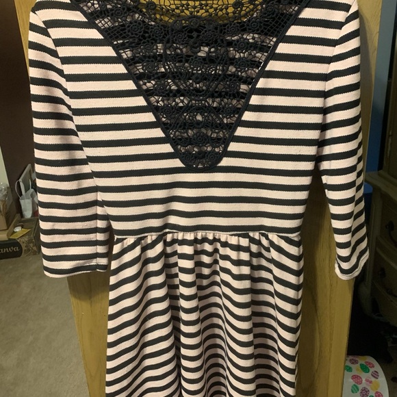 Skater pink and navy striped dress with lace detail in back - Picture 1 of 2